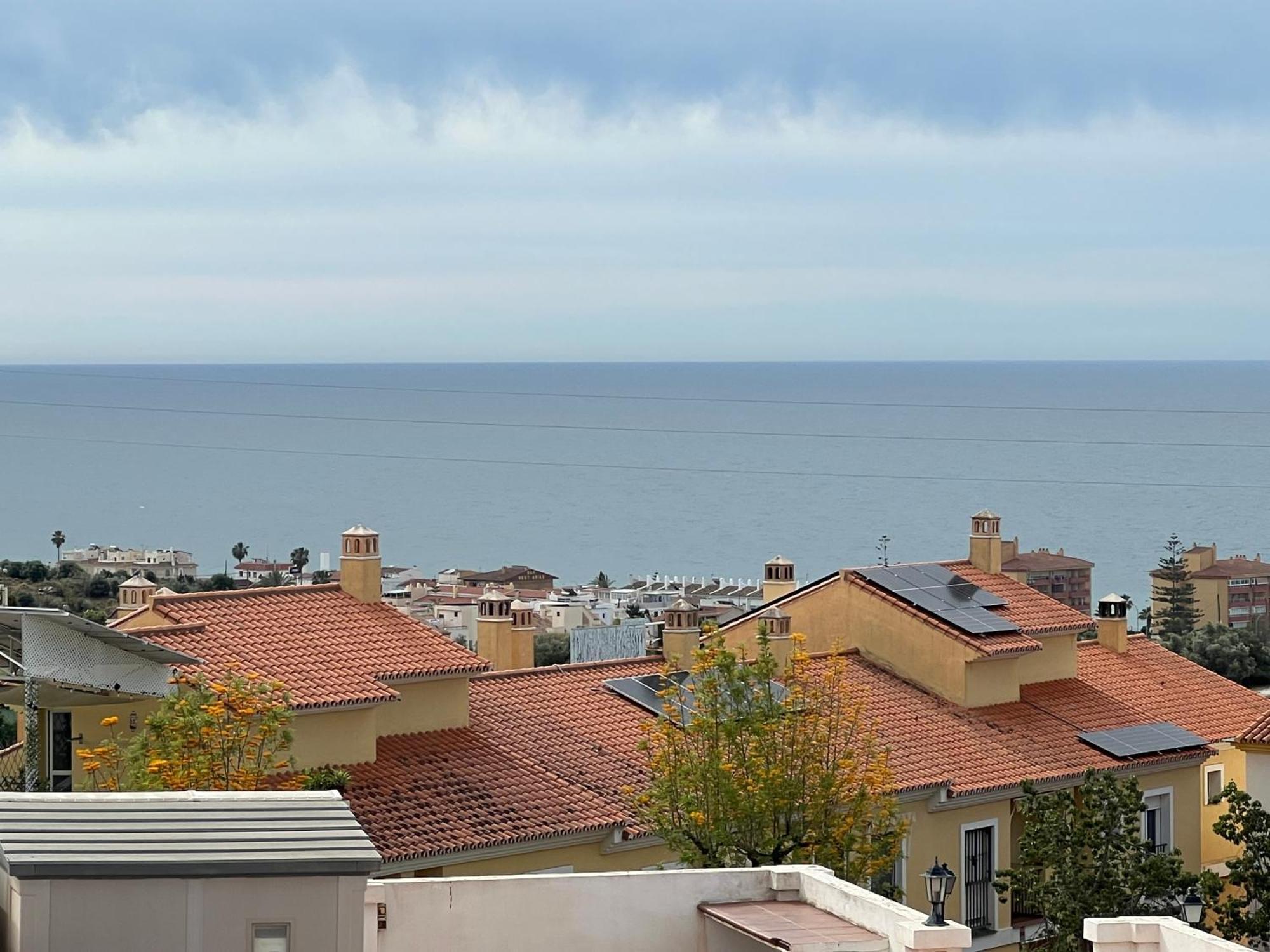 Atico Vistas Al Mar Golf ,Piscina Y Parking Albatros 2 Apartment Rincón de la Victoria Exterior foto